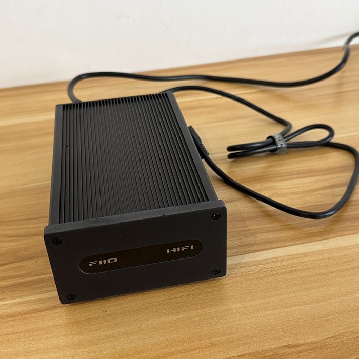 FiiO PL50 – Alimentation Audio Haute Performance, Excellente Qualité, Garantie 2 Ans