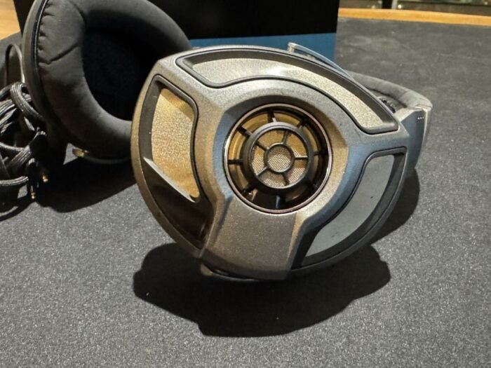 [USED] SENNHEISER HD700 - Image 3