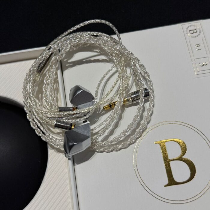 [USED] Final Audio Design B3